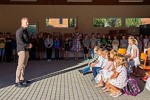 Zahájení školního roku v ZŠ Dolní Třebonín 1. 9. 2026, foto: Lubor Mrázek
