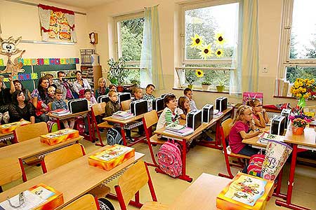 Zahájení školního roku 2013/2014 v Základní škole Dolní Třebonín, foto: Lubor Mrázek